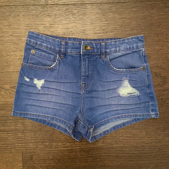 Billabong distressed look jean shorts size 27 - Picture 1 of 4